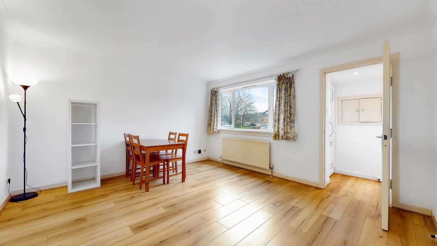 Flat Netherton Gardens in Glasgow
