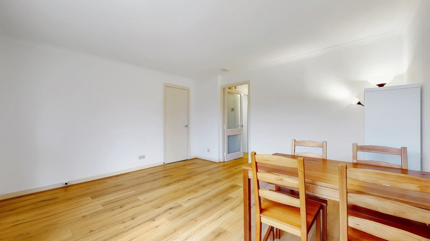 Flat Netherton Gardens in Glasgow