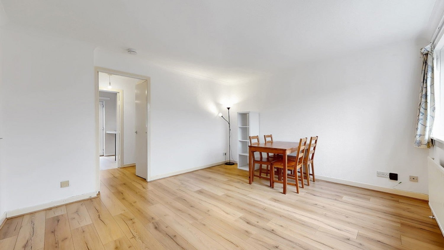 Flat Netherton Gardens in Glasgow