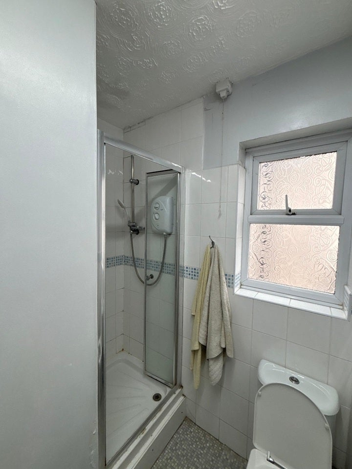 Room Como Street in Greater London