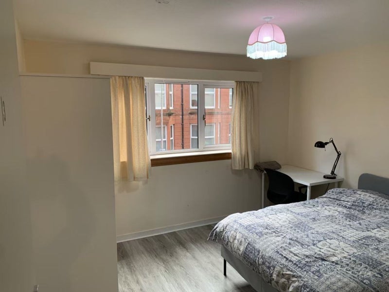 Flat Windsor Terrace in Glasgow