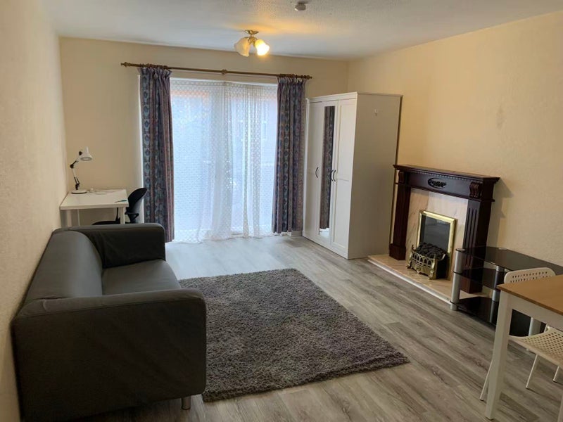 Flat Windsor Terrace in Glasgow