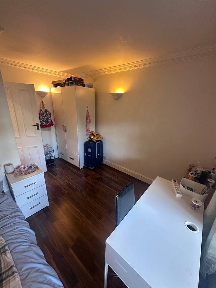 Room Lexham Gardens in Greater London