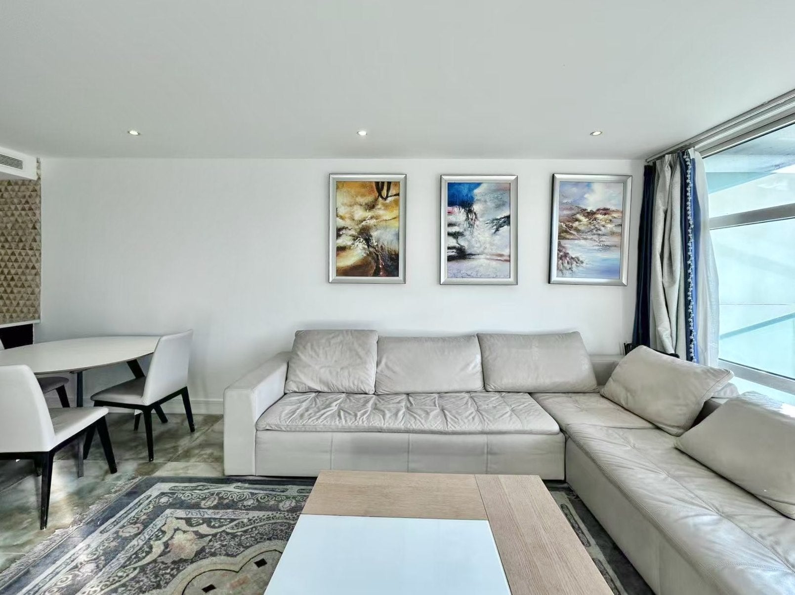 Flat Queenstown Road in Greater London