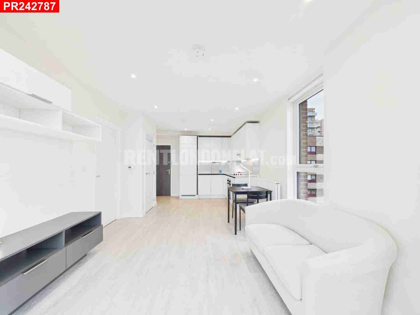 Flat Hargrave Drive in Greater London