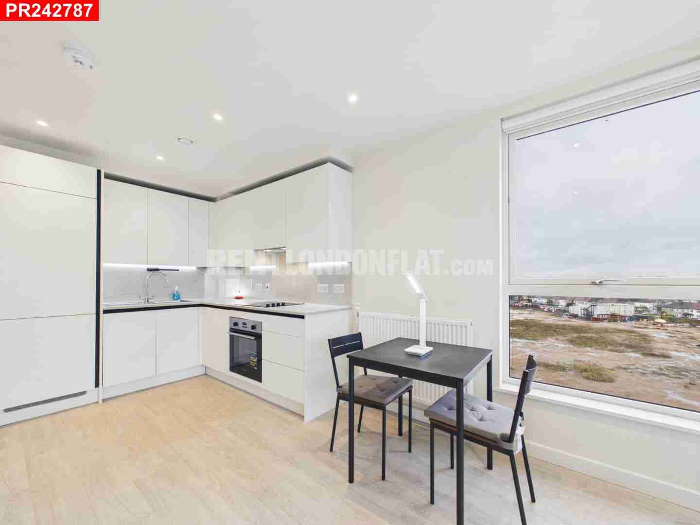 Flat Hargrave Drive in Greater London
