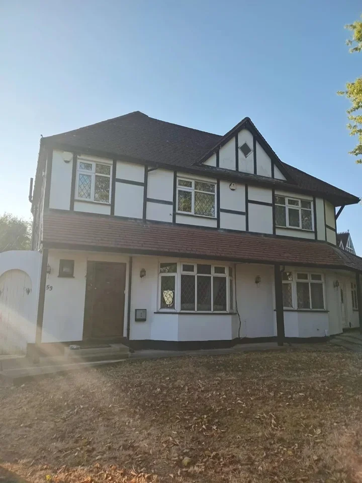 House Sharps Lane in Greater London