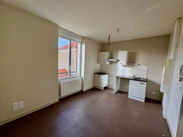 Flat Chemin de la Roseraie in Riorges