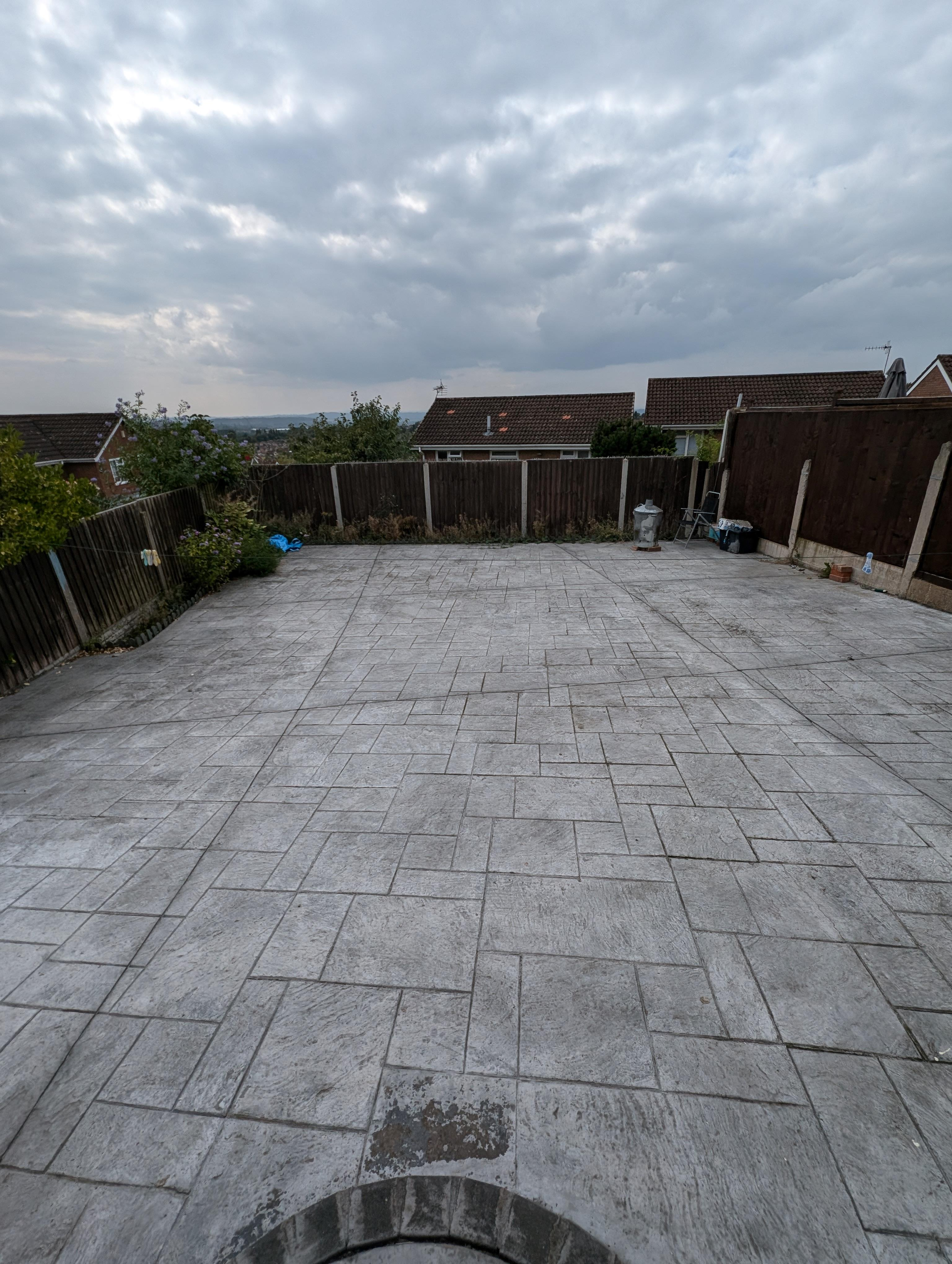 Flat Aintree Way in Dudley