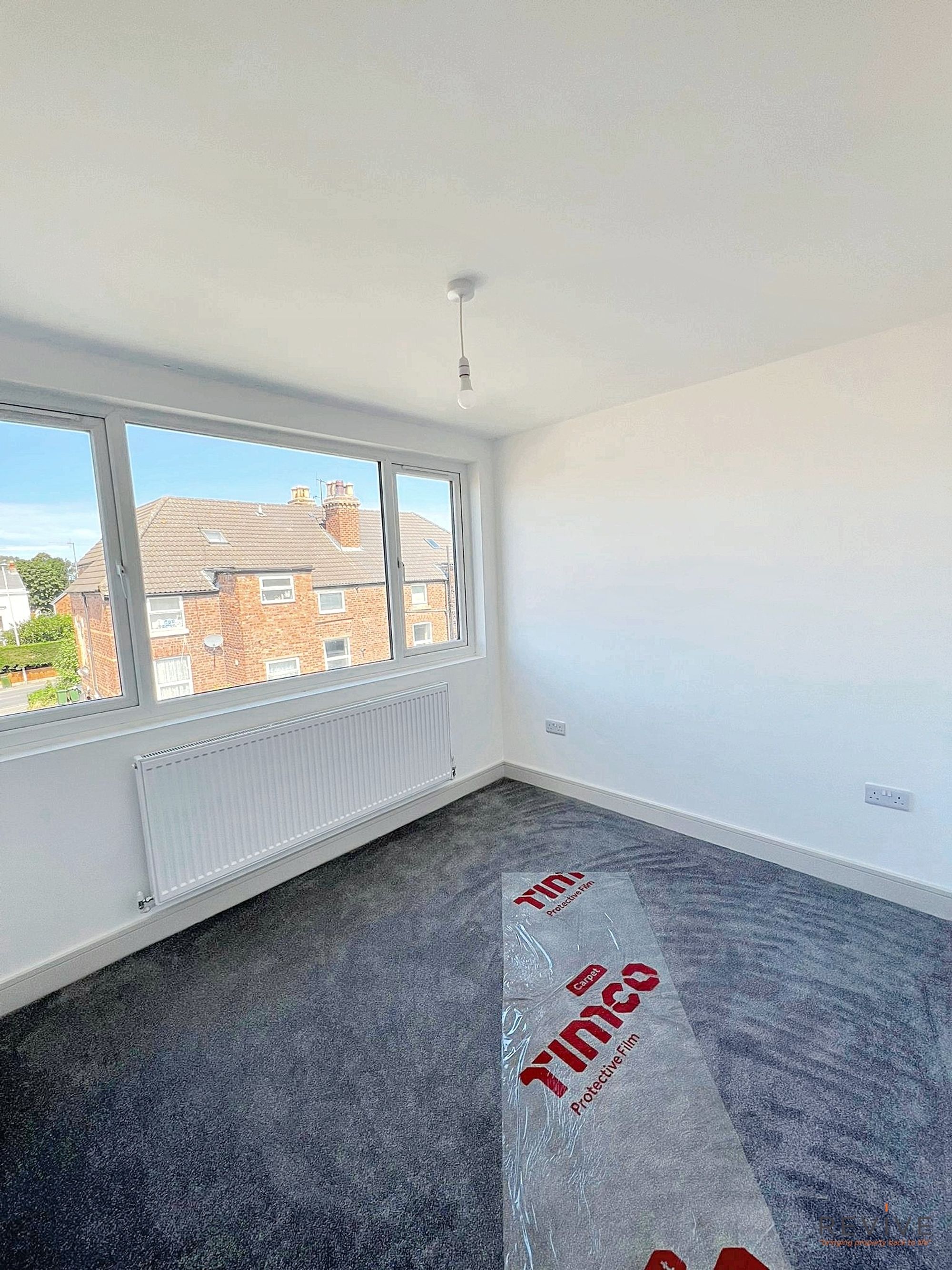Flat Woodland Road in Bebington