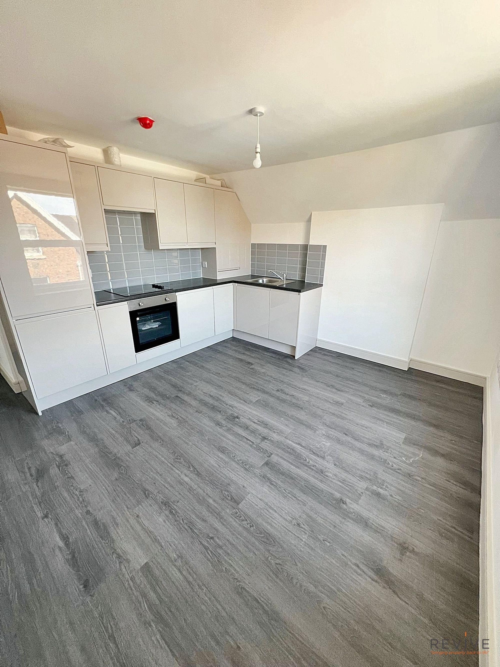 Flat Woodland Road in Bebington