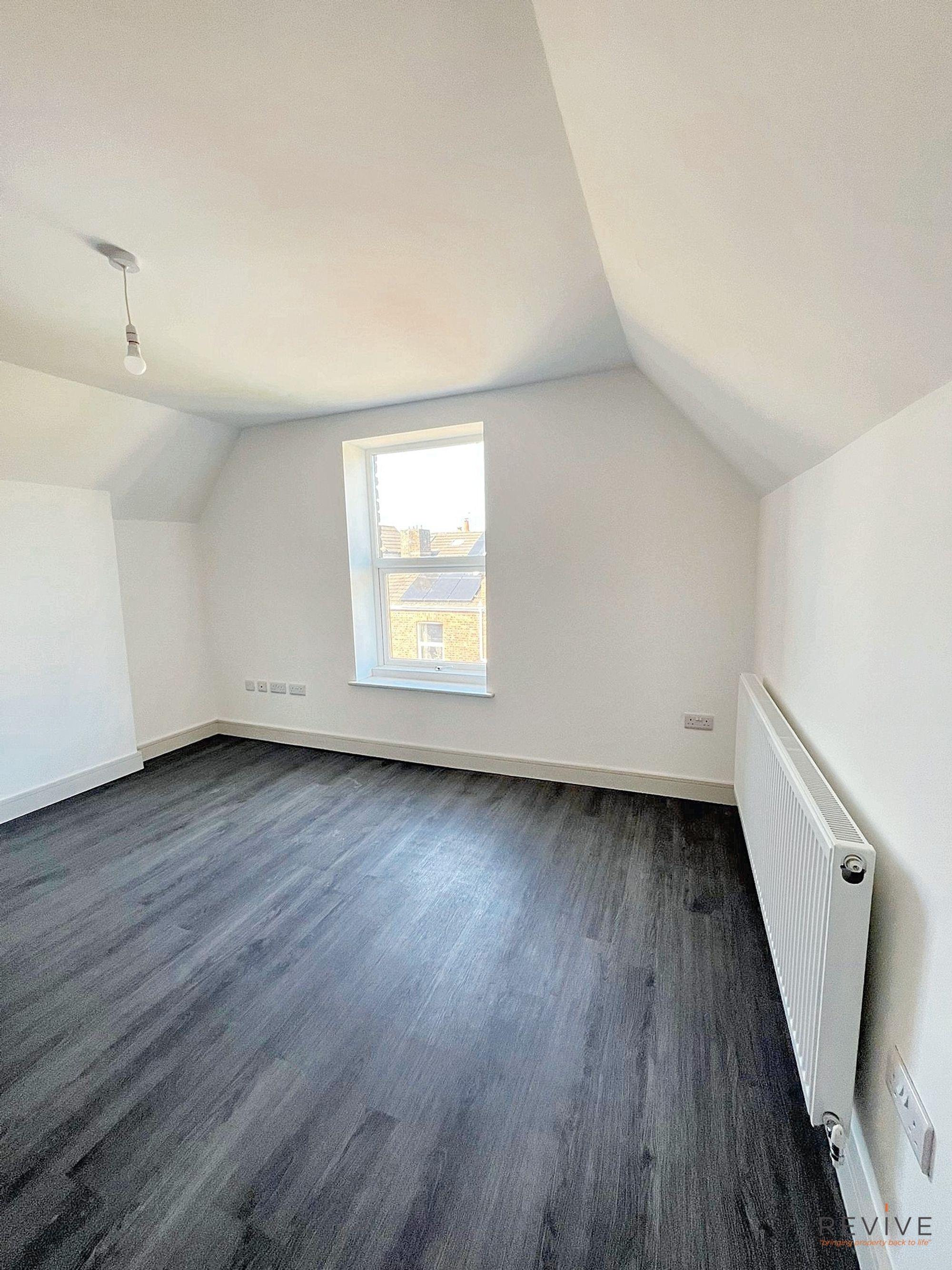 Flat Woodland Road in Bebington
