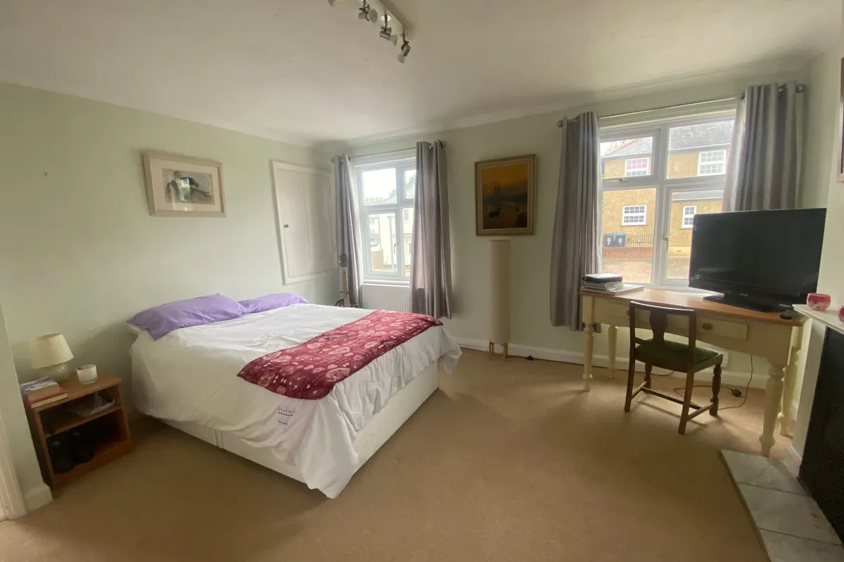 Flat Bassil Road in Dacorum