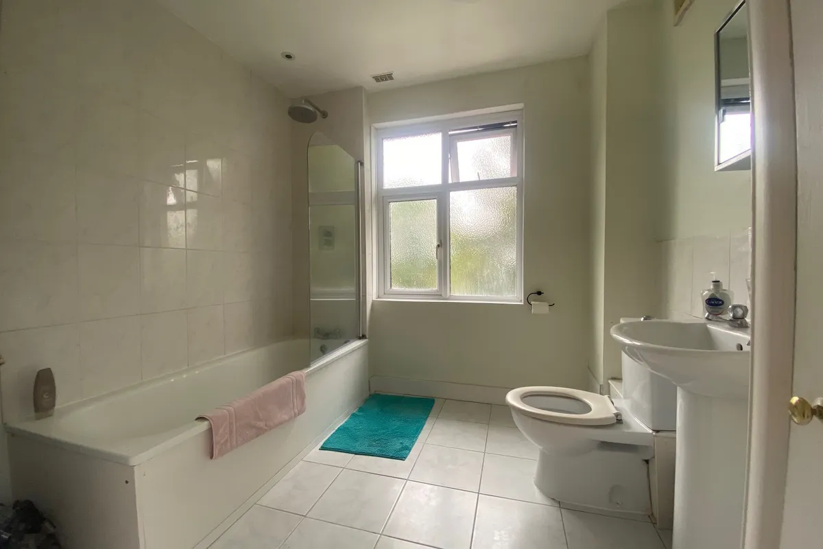 Flat Bassil Road in Dacorum