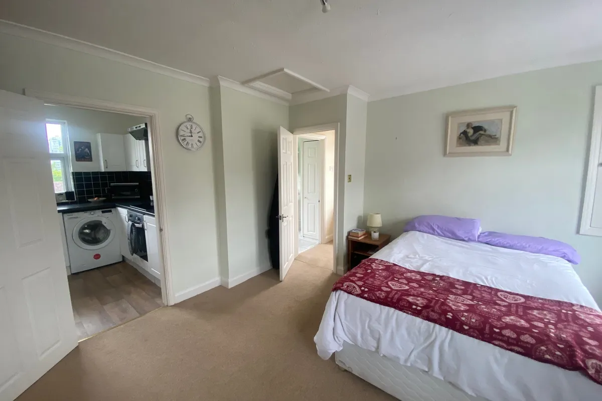 Flat Bassil Road in Dacorum