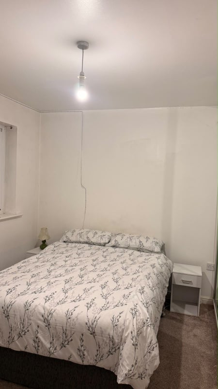 Room Breccia Gardens in St Helens