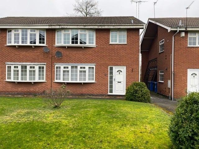 Flat Dean Close in Derby