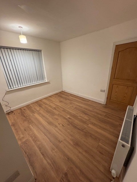 Room Stag Lane in Rotherham