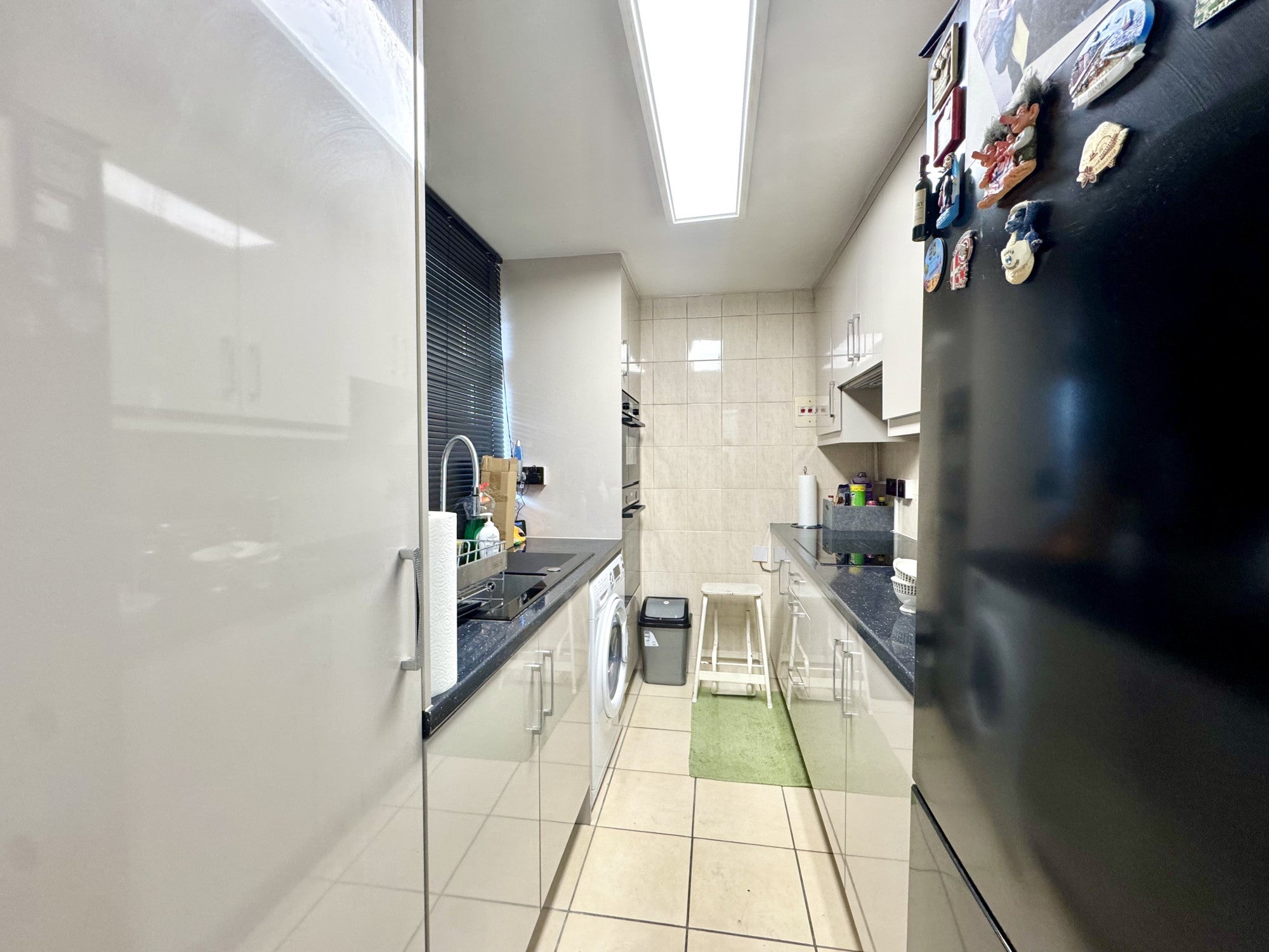 Flat Harris Close in Greater London