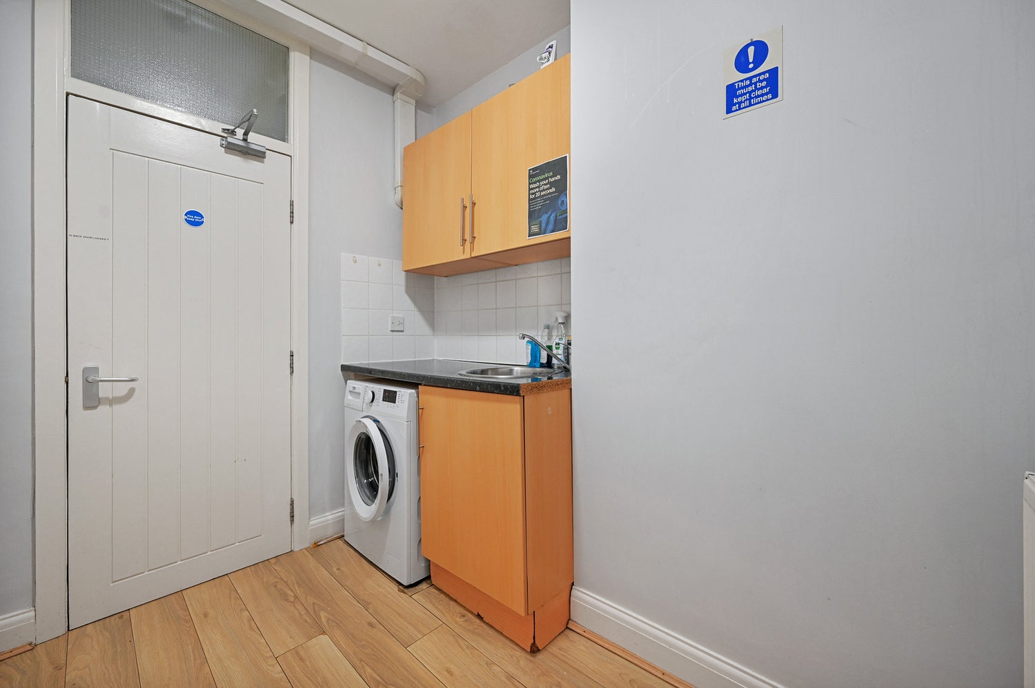 Room Station Road in Greater London