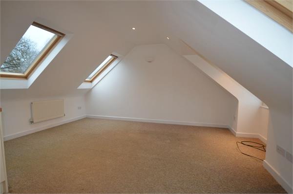 Flat Heronsgate in London