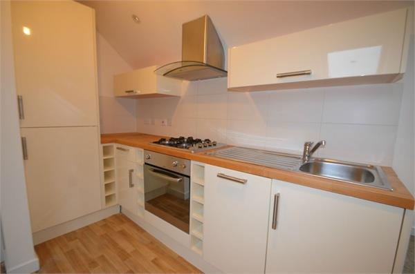 Flat Heronsgate in London