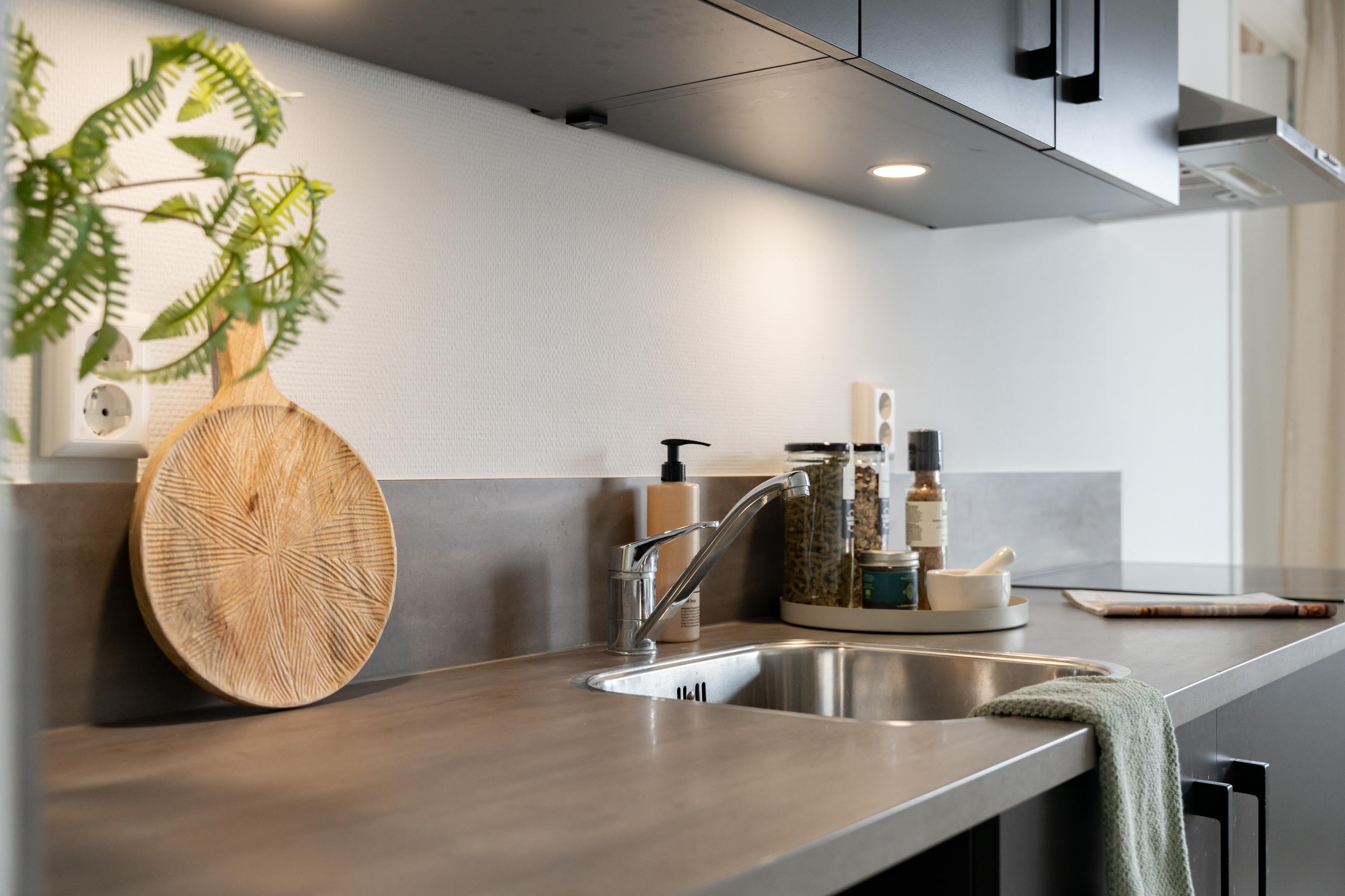 Studio te koop: Nieuweweg 75C, Hoofddorp