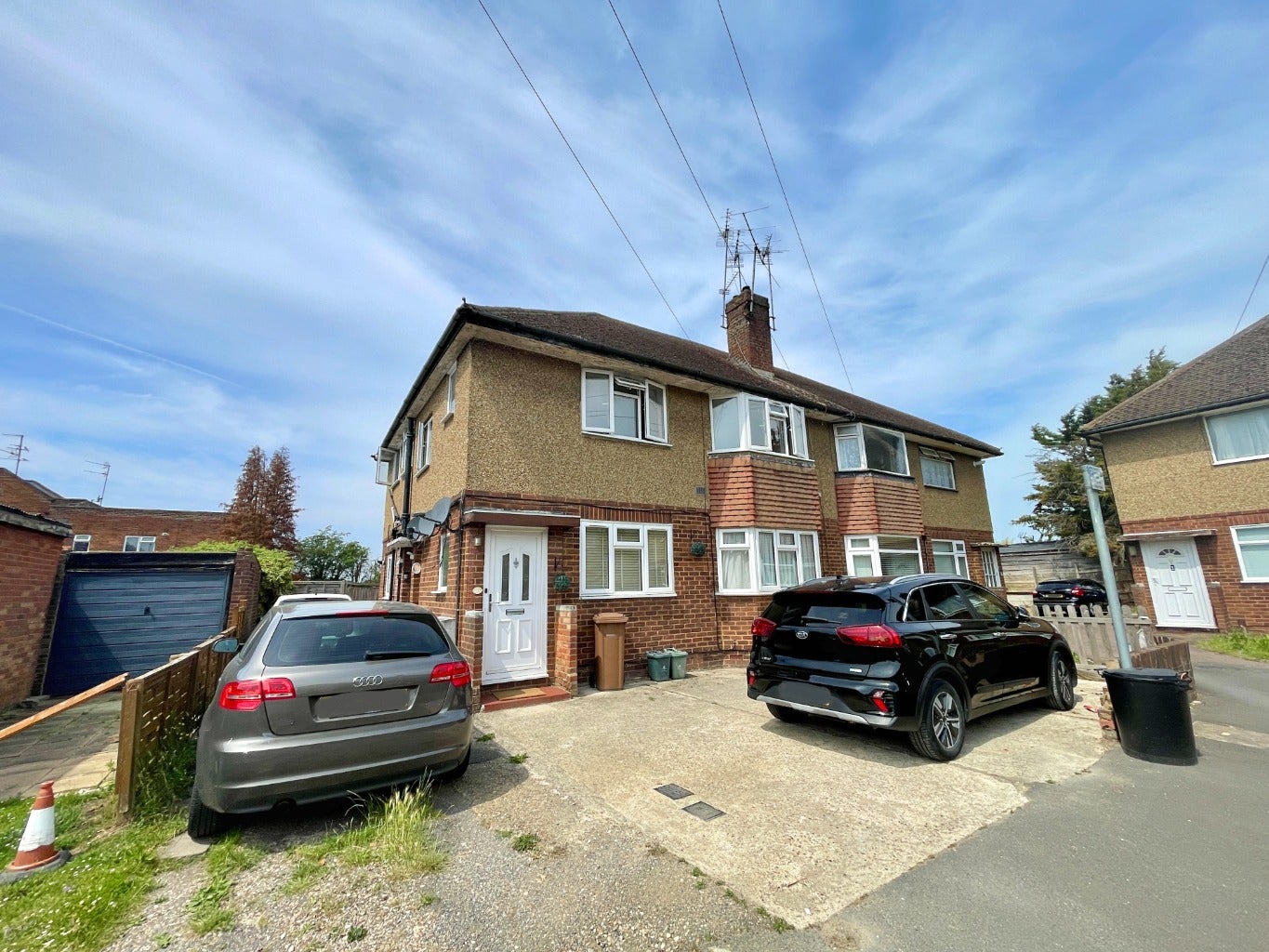 House Weldon Close in Greater London