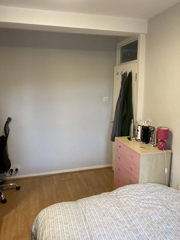 Room City Road in Greater London