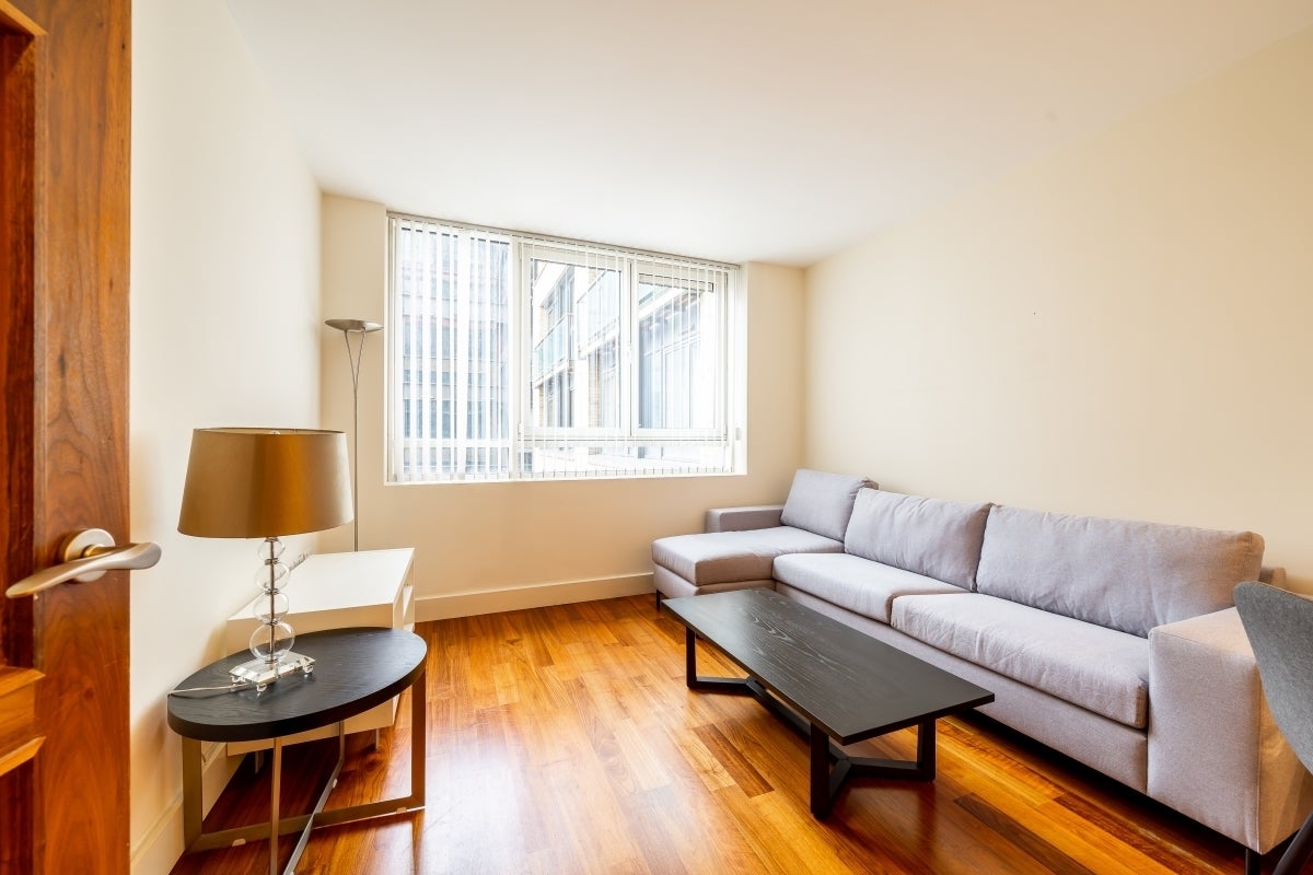 Flat Praed Street in City of Westminster