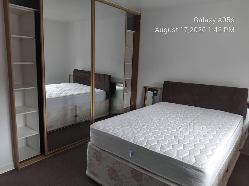 Room Springbank Street in Glasgow