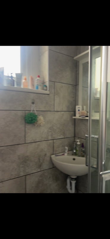 Room Coldharbour Lane in Greater London