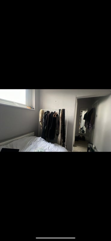 Room Coldharbour Lane in Greater London