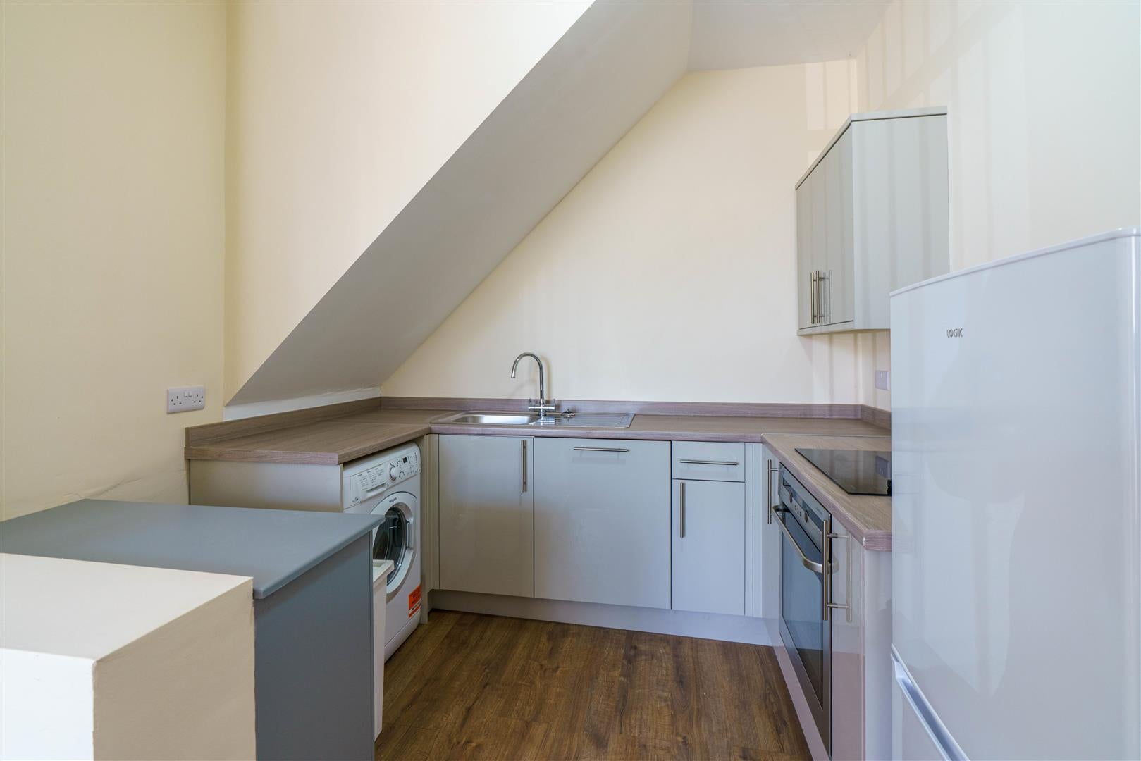 Flat Stanmore Road in Newcastle upon Tyne