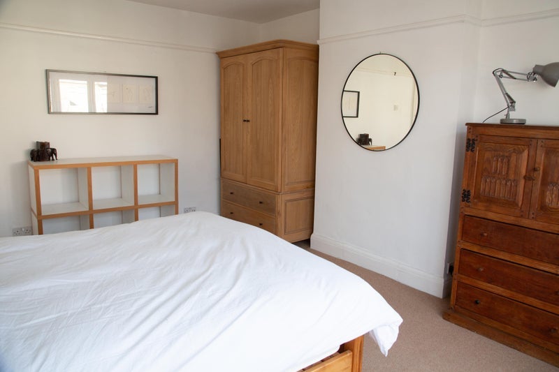 Room Queens Drive in Bristol