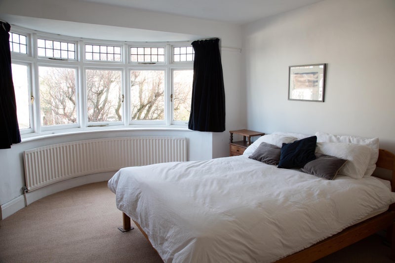 Room Queens Drive in Bristol