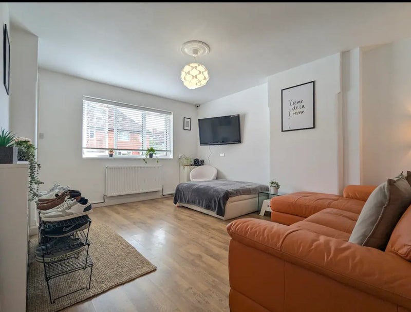 Room Norfolk Road in Manchester