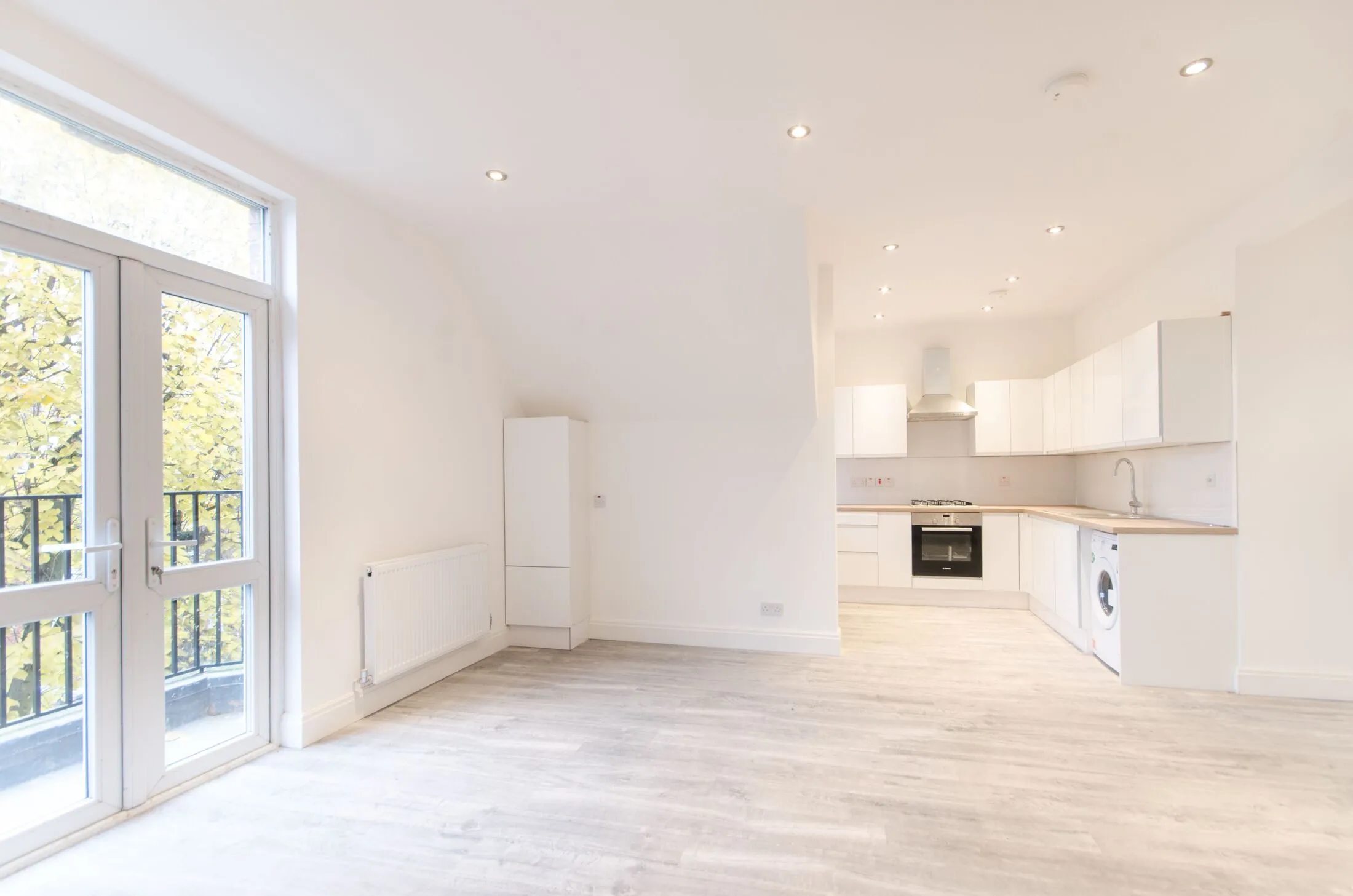 Flat Park Avenue in Greater London