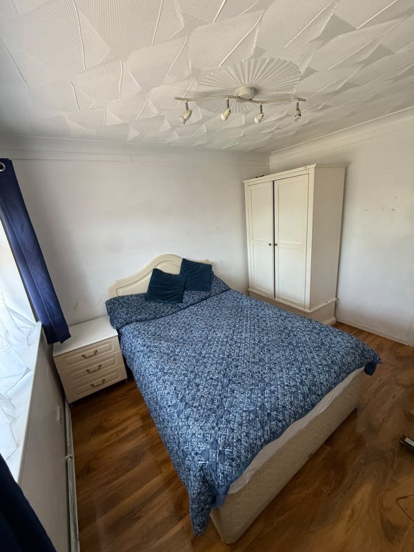 Room Little Crabtree in Crawley