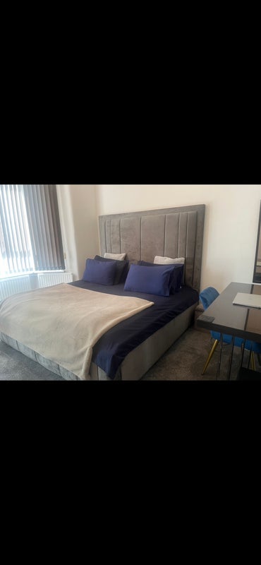 Room Graveney Road in Greater London