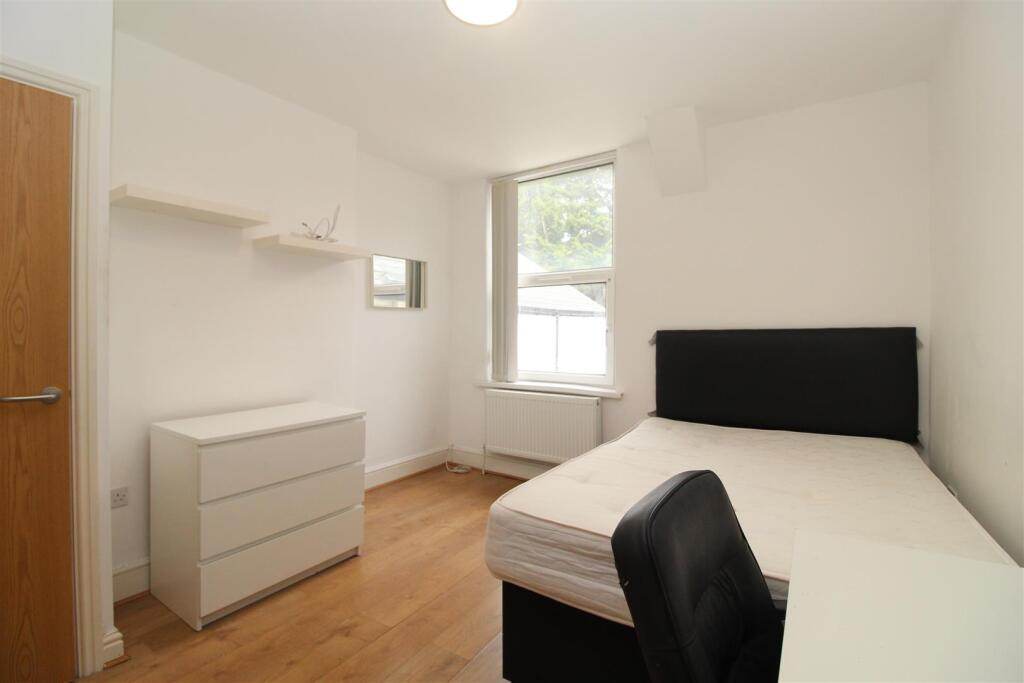 Flat Colum Road in Cardiff