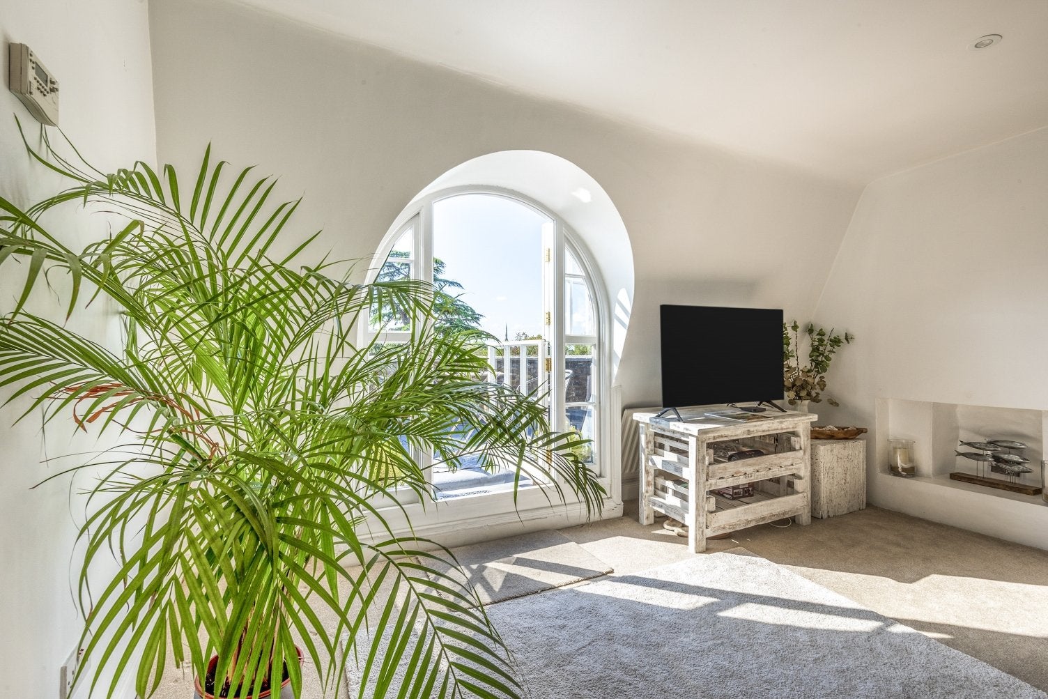 Flat Morden Road in Greater London