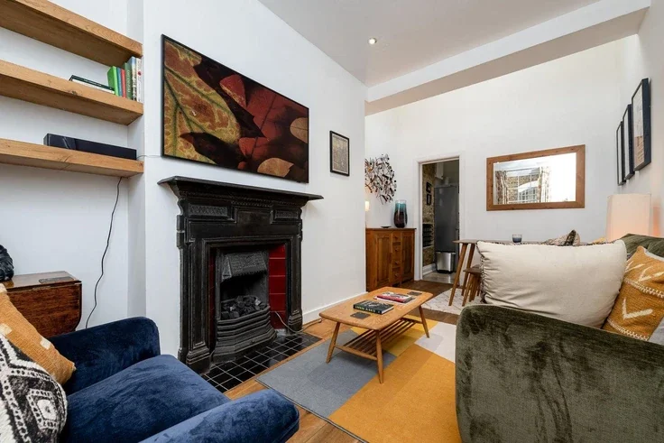 Flat Long Lane in City of London