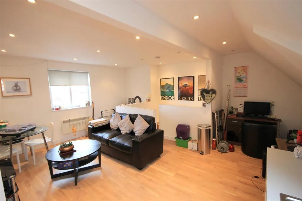 Flat Old Kent Road in Greater London