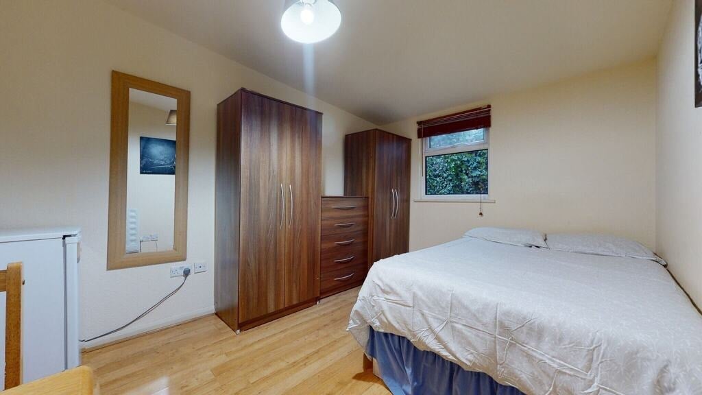 Room Anson Road in Greater London