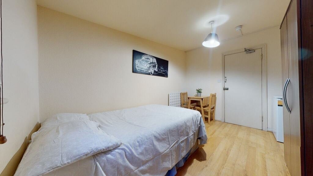 Room Anson Road in Greater London