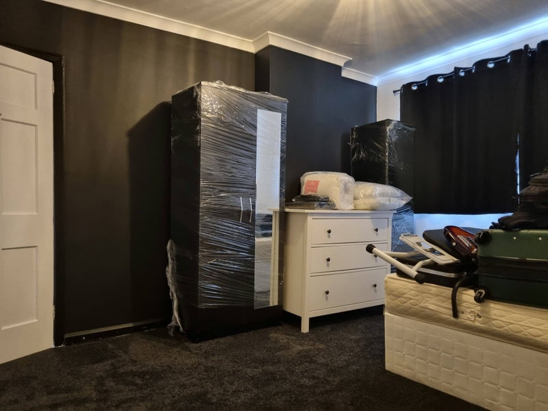 Room Nuthurst Road in Manchester