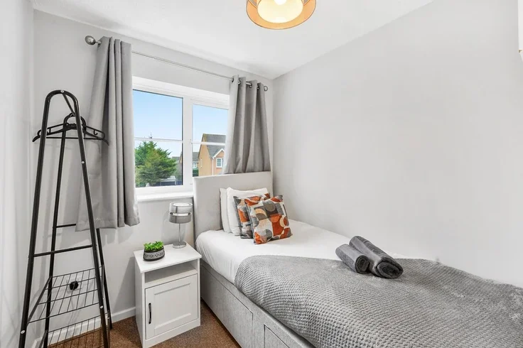 House Belfry Close in Elstow