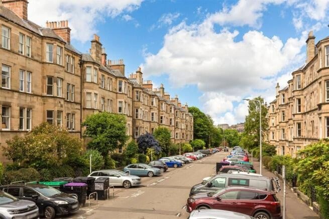 Flat Spottiswoode Street in City of Edinburgh