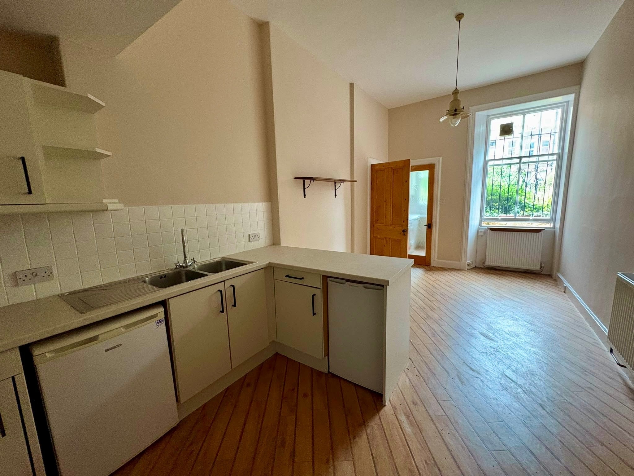 Flat Spottiswoode Street in City of Edinburgh